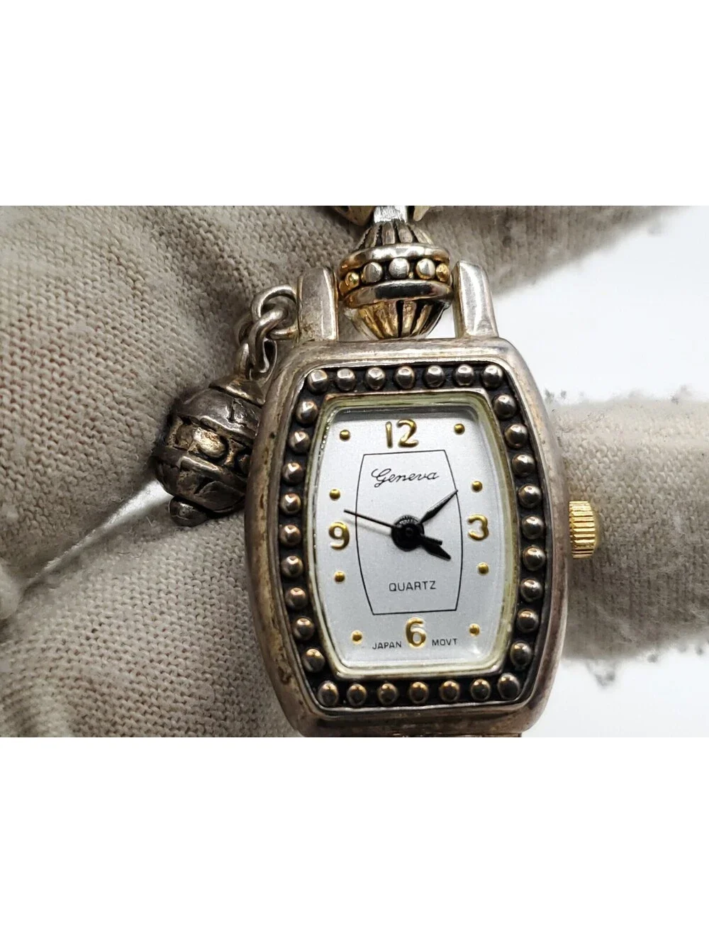 Geneva Quartz Watch Womens New Battery Silver Tone 19mm
